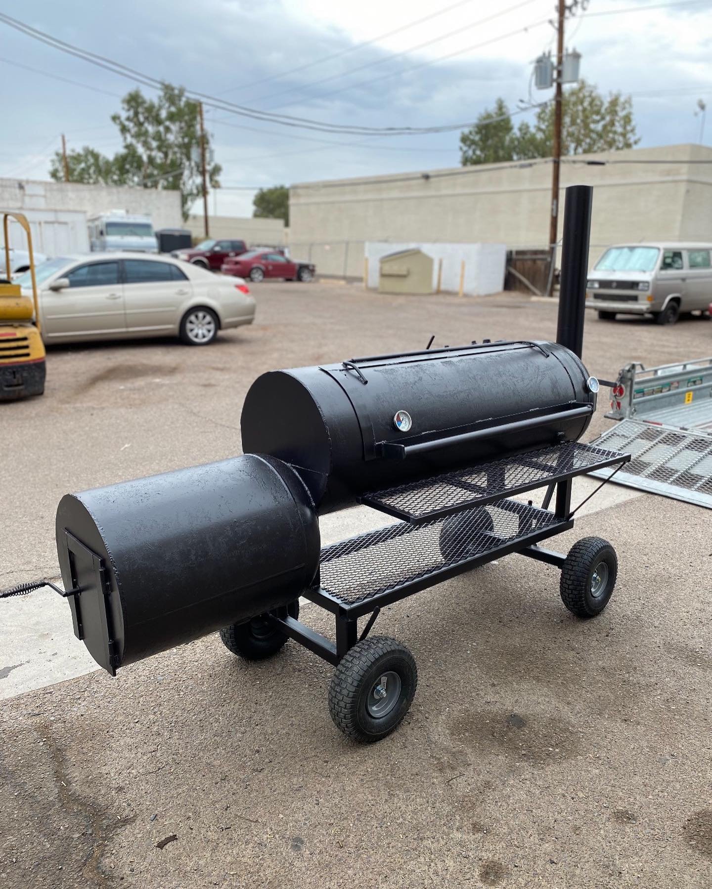 Legacy 60x24 Offset Smoker - Image 3